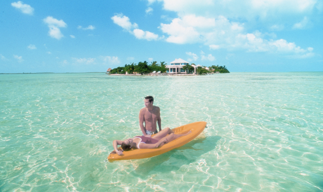 belize romance, cayak, canoe, belize wedding